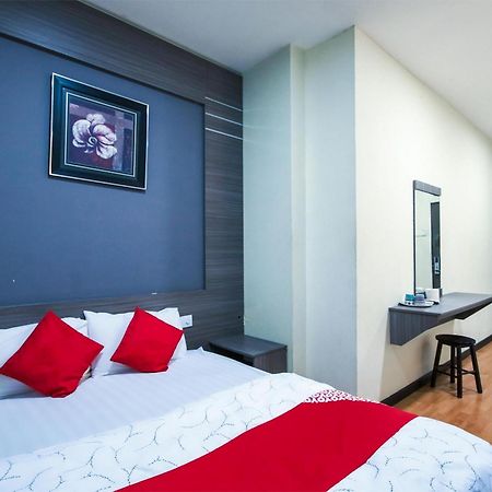 Capital O 812 Hotel Smc Seksyen 13 Shah Alam Exterior foto