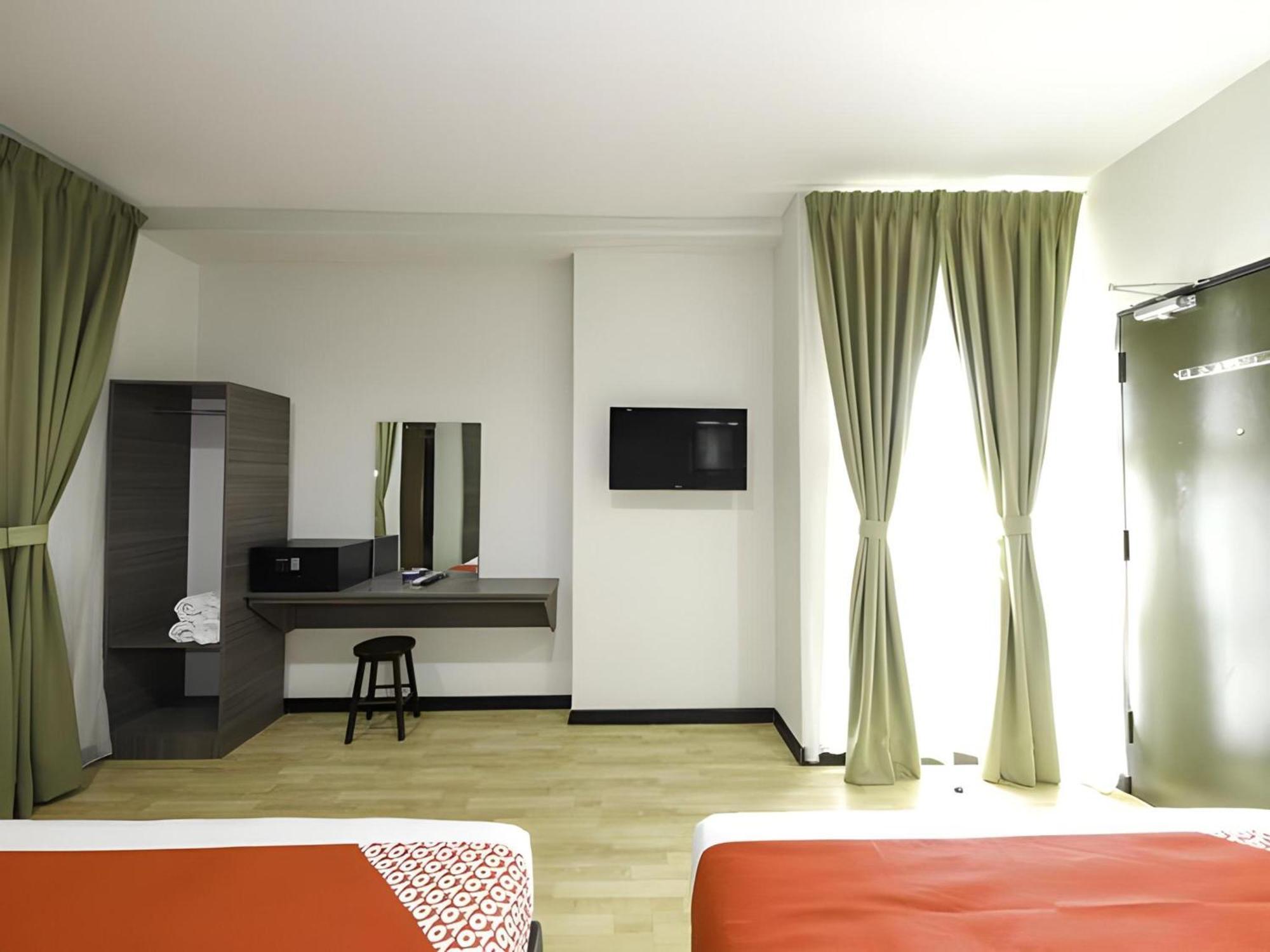 Capital O 812 Hotel Smc Seksyen 13 Shah Alam Exterior foto